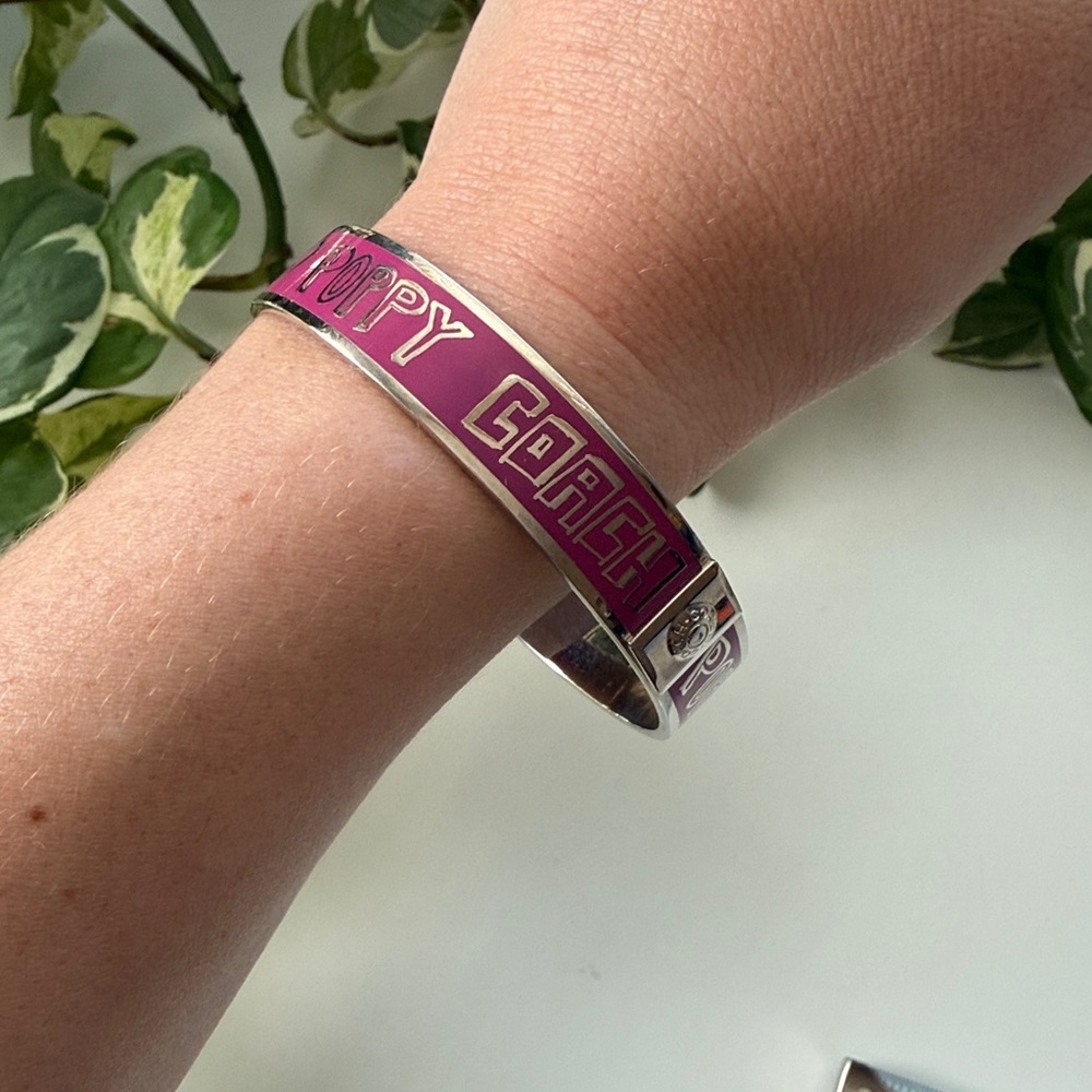 Coach Poppy pink silver logo statement bangle bracelet - Picture 5 of 5
